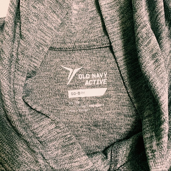 gray running top - Picture 4 of 4